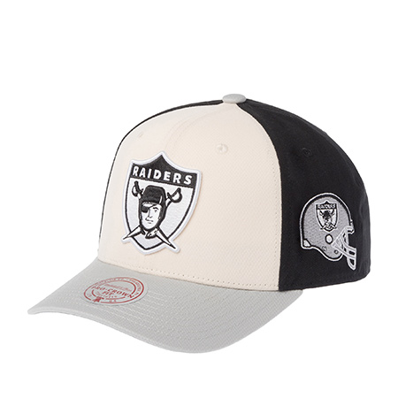 Бейсболка MITCHELL NESS арт. HP14950-ORAOFWH Oakland Raiders NFL (кремовый / светло-серый)