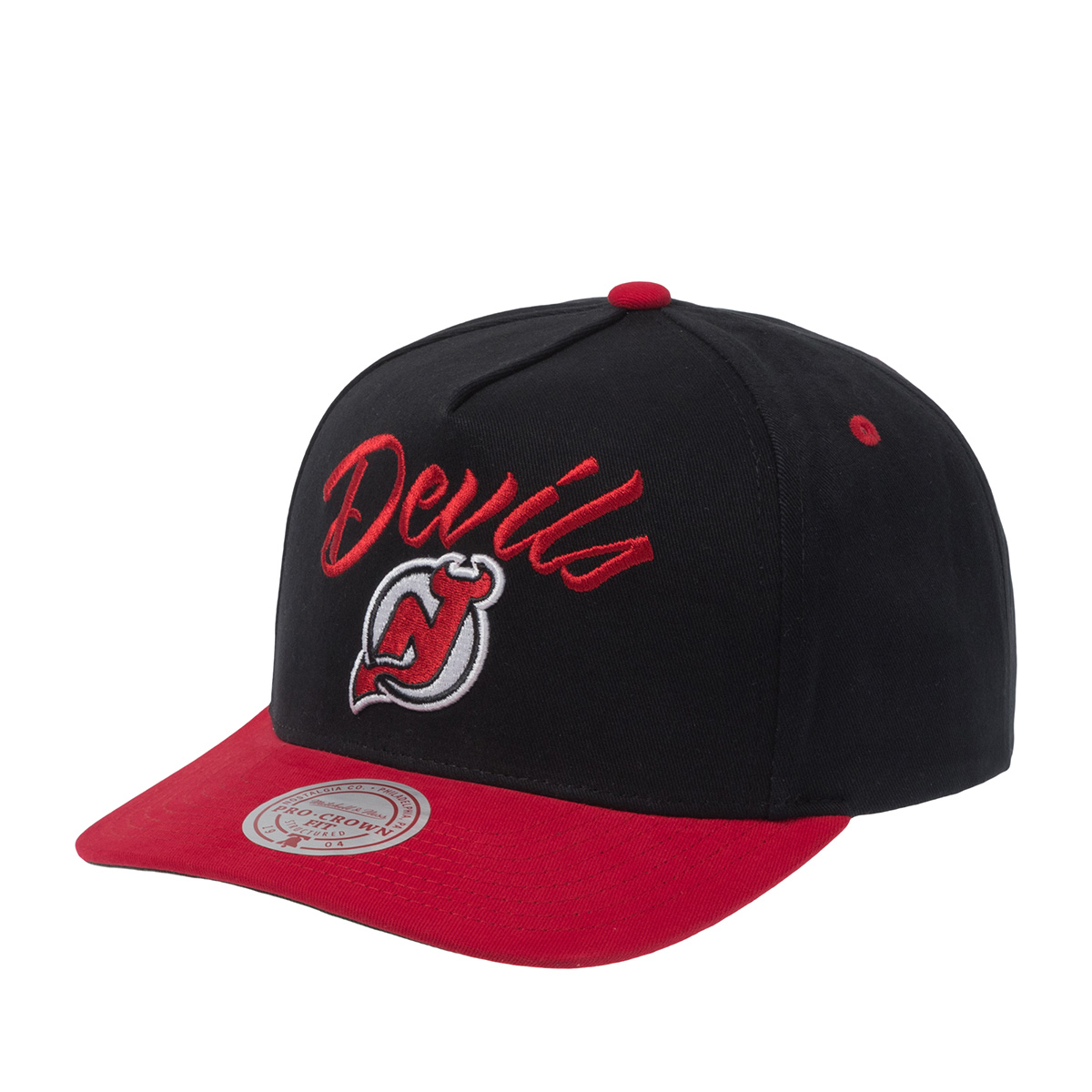 Бейсболка MITCHELL NESS арт. HP9354-NJDBLCK New Jersey Devils NHL (черный / красный)