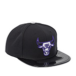 Бейсболка MITCHELL NESS арт. HS8033-CBUBKWH Chicago Bulls NBA (черный)