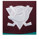 Бейсболка MITCHELL NESS арт. HS11181-ADUPURP Anaheim Ducks NHL (бордовый / бирюзовый)
