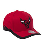 Бейсболка MITCHELL NESS арт. HP14047-CBURED1 Chicago Bulls NBA (красный)