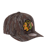 Бейсболка MITCHELL NESS арт. HP15005-CBHCAMO Chicago Blackhawks NHL (серый / коричневый)