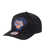 Бейсболка MITCHELL NESS арт. HP12813-NYKBLCK New York Knicks NBA (черный)